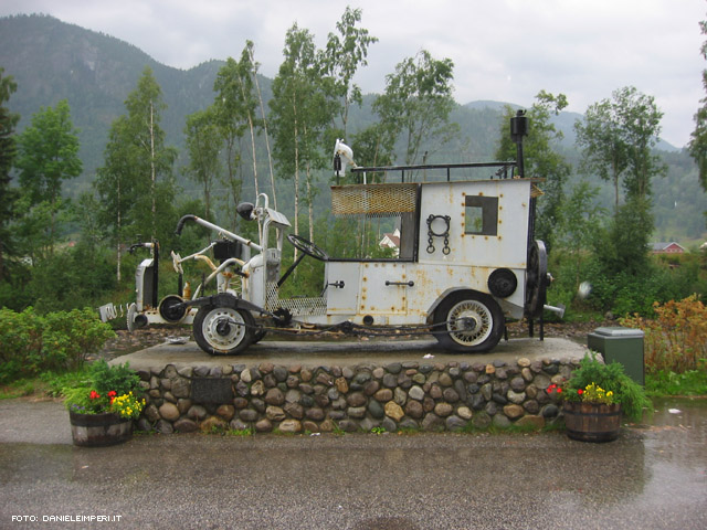 14 agosto, Norvegia: un'automobile particolare