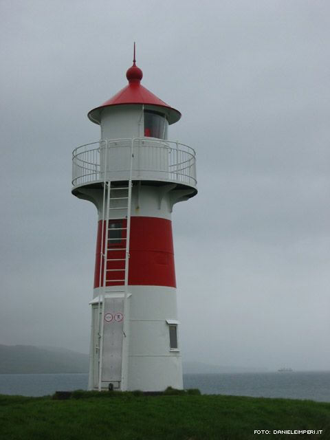 16 agosto, Isole Faroer: il faro