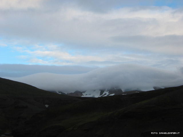 Manto di nubi sul ghiacciaio